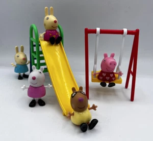 Lotto Playset e Figurine Peppa Pig Parco Giochi Divertenti - Foto 1 di 20