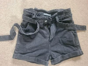 Black Denim Shorts With Belt - Size 8 - Picture 1 of 4