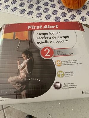 Ventana Escalera de Escape de Incendios 2 Pisos Seguridad Acero Construcción Primera Alerta NUEVO Foto 1 de 4