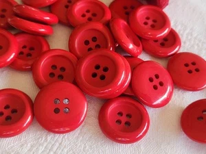 Lot 12 boutons vintage rouge bord à trous 2,1 cm ref 5745 - Picture 1 of 3
