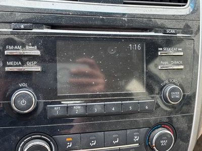 Nissan Altima 2014 AM/FM estéreo reproductor de CD radio 28185-3TA1B usado medios XM Foto 1 de 4