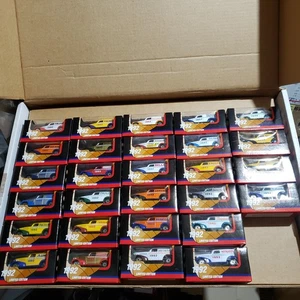 Matchbox MB38 1992 FULL Set of 28 Model A FORD Roof Plaque VANS Nu in C9 Boxes - Picture 1 of 4