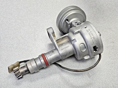 NICE USED ORIGINAL BOSCH PORSCHE 911 SC PGFU6 DISTRIBUTOR ASSEMBLY W OPTICAL - Image 1 of 4