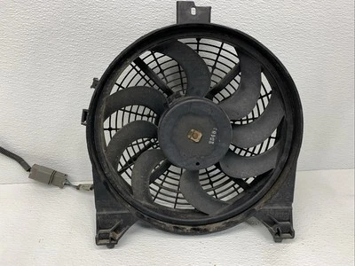 Ventilador de refrigeración Nissan Armada SE 2004-2006 5,6 L 10717020 SU30 mm S-35 Foto 1 de 4