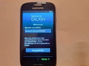Handy Samsung Galaxy S3 mini GT I8200  schwarz  ohne Simlock Smartphone - Bild 1 von 3