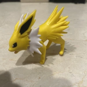 JOLTEON Pokemon Series 3 Battle Figure 3" Battle Ready Figure Kanto Evee Evo - Picture 1 of 4