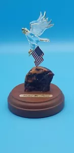 American Bald Eagle 22 KT Gold Perched On Burl Wood - - Picture 1 of 7