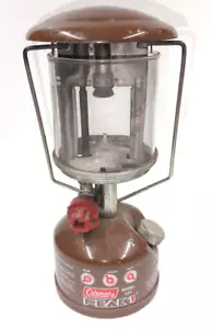 Coleman Peak 1 Model 222 lightweight camping lantern - Picture 1 of 8