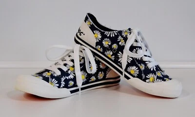 Zapatillas bajas con cordones ROCKET DOG “Jazzin” estampado de margaritas (talla 10) Foto 1 de 4