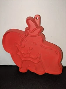 Hallmark Cookie Cutter Dumbo - Picture 1 of 2