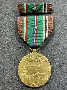 Broche Ranura Militar de Estados Unidos Segunda Guerra Mundial Medalla Campaña Europea Africana Medio Oriente - Imagen 1 de 2