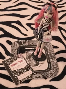 Monster High First Wave Rochelle Goyle Doll and Accessories - Picture 1 of 10