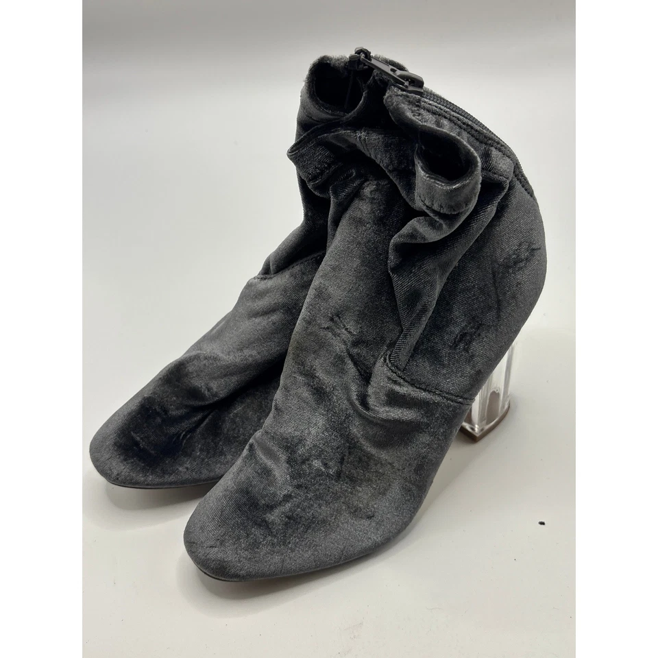 Botas Charlotte Russe para mujer negras de terciopelo con tacón ancho transparentes talla 7 Foto 1 de 4