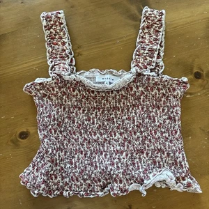 Moodie strukturiertes rotes Blumen Rüschen Tanktop Scrunchy Reformation Urban Style Med - Bild 1 von 6