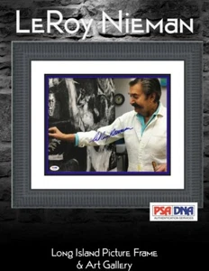 LeRoy Neiman Artist/Painter Signed Custom Framed PHOTO PSA/DNA COA - Picture 1 of 7