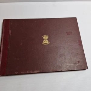 India A Pictorial Survey ( Hardcover, 1950) - Foto 1 di 11