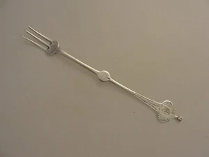 HERMOSO LOTE DE TENEDORES DE FRESA CROSBY MORSE & FOSS ANTIGUOS DE PLATA ESTERLINA *148 - Imagen 1 de 6