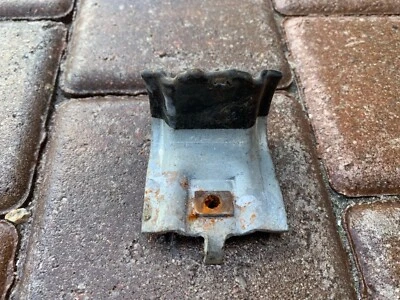 1978-1987 Regal  Manual / Power Window Regulator Door Glass Track Guide STOP GM - Image 1 of 2