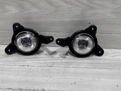 2018-2019 丰田 C-HR CHR 前雾灯 LED 左右 PT413-1C160 — 第 1/4 张图片