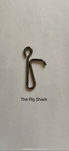 BAIT CLIPS WITH  EXTENDED CLIP FROM THE RIG SHACK SIZE 24MM & 30MM STRONG!!!