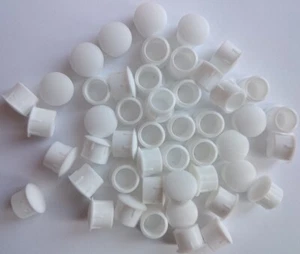 BIANCO 12 mm tappi fori coperture push fit mobili unità cucina decorazione mensola - Foto 1 di 4