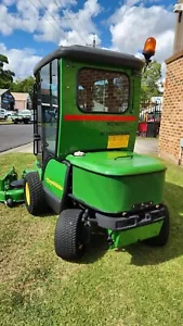 Mower Outfront 72" 4wd - Picture 1 of 16