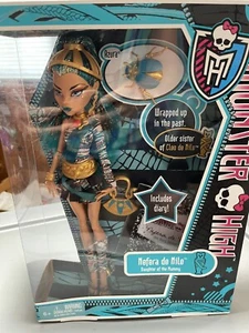 Monster High Doll Nefera De Nile 2011 MIB Retired - Picture 1 of 5