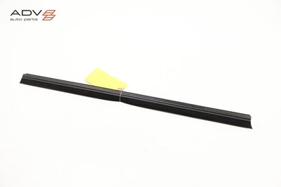 2007 - 2018 JEEP WRANGLER JK FRONT LEFT DOOR WINDOW INNER WEATHERSTRIP SEAL OEM - Image 1 of 4