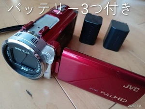 JVC Everio Full HD Video Camera Red Swivel LCD 3 Batteries Included - Picture 1 of 5