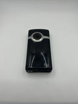 Cámara Flip Video Ultra HD Negra/Plateada 8GB U32120W Foto 1 de 3