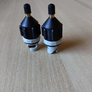 verkaufe 2 adapter für schlauchboote usw.ohne OVP - Bild 1 von 3