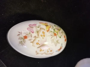 AVON feines Porzellan Schmuck Ei mit 22 K Goldrand Savon 1974 - Bild 1 von 6