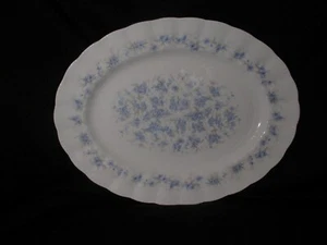 Paragon Petit Fleurs Oval Platter 13 inch Made in England - Picture 1 of 2