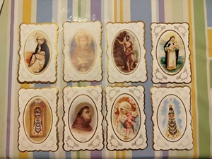 Lotto Di Circa 45 Santini Carta Pizzo Raro Contorno Merlettato Dorato Preghiera! - Foto 1 di 10
