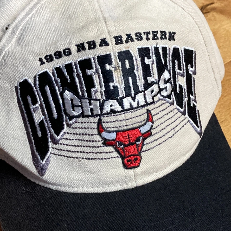 Vintage 1990s Chicago Bulls Starter Snapback Hat Retro Basketball Cap NBA Jordan Foto 1 de 4