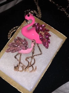 Betsey Johnson Necklace FLAMINGO Mom And Baby Gold PINK Crystals GIFT BOX - Bild 1 von 12