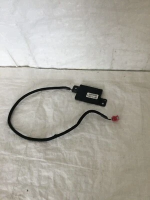 2012 克莱斯勒 Town & Country GPS 天线原始设备制造商 68069728AA — 第 1/4 张图片