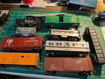 Lote de 10 vagones de carga vintage escala HO, Varney, Athearn, Kurtz Kraft, Hobbyline Foto 1 de 4