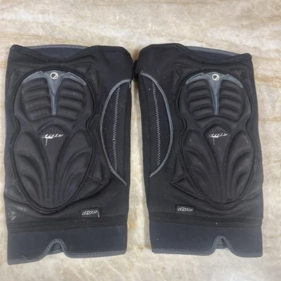 Joelheiras corantes - Preto - paintball snowboard airsoft GG - Imagem 1 de 4