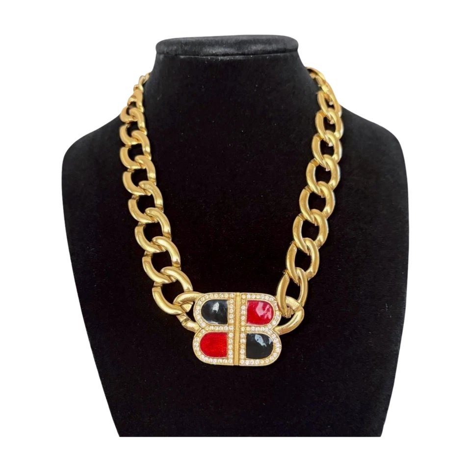 Collar Cadena Colgante Logo BALENCIAGA BB Kihei Oro Logo Grabado Usado Japón Foto 1 de 4