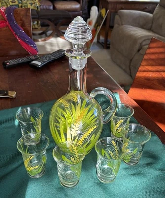 Jarro vintage pintado à mão com 6 copos e rolha. De 1950 a 1960. - Imagem 1 de 4