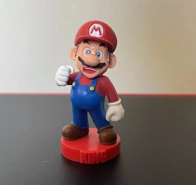 2009 Super Mario Collector’s Edition Chess King Replacement Piece Nintendo - Image 1 of 3
