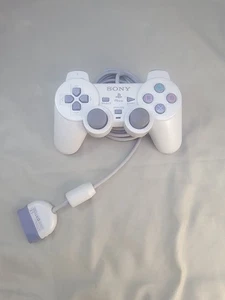 Sony White DualShock (SCPH110) Gamepad Analog Controller PS One Genuine - Tested - Picture 1 of 3