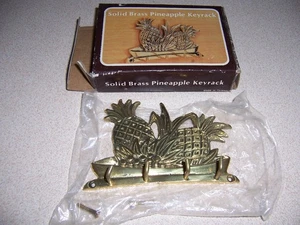 Vintage Brass Pineapple Key Hook Rack - Retro Tropical Revival Hollywood Regency - Picture 1 of 2