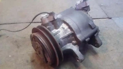 DAIHATSU Move 2001 GH-L900S A/C Compressor 8832097201000 [Used] [PA117332711] - image 1 of 3