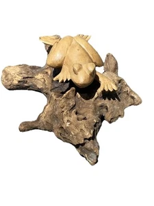 FROSCH AUF TREIBHOLZ WURZELSOCKEL HANDGESCHNITZT HOLZ MARITIM - Bild 1 von 3