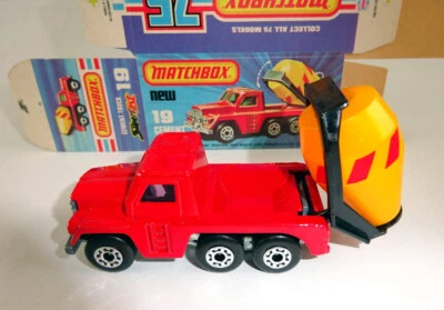 Matchbox Superfast No. 19C Cement Truck red rare purple windows mint/boxed - Image 1 of 4