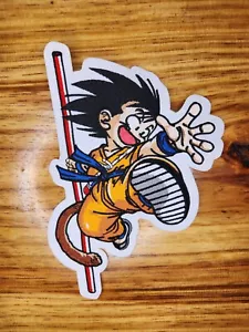 Ferro da stiro ricamato Goku 7,25" x 5,25" su toppa. Non serve cucire. - Foto 1 di 1