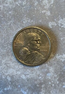 2000 P Sacagawea One Dollar US Liberty Gold Color E Pluribus Unum Coin - Picture 1 of 5