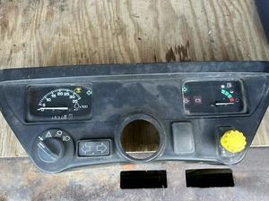 OEM John Deere 2305 Kompakt Utility Traktor Armaturenbrett Instrumententafel LVA801880 - Bild 1 von 7